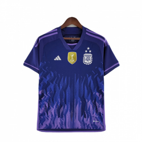 Сборная Аргентины гостевая футболка 2022-2023 с тремя звёздами и Чемпионскими патчами